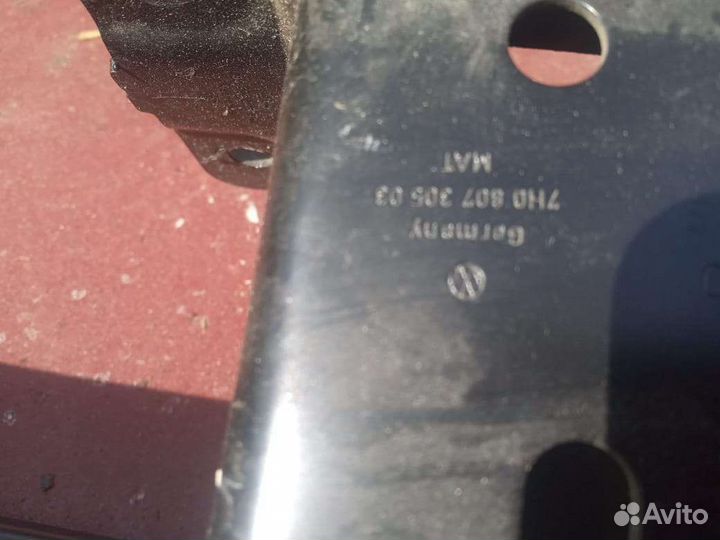 Усилитель бампера Фольксваген т5