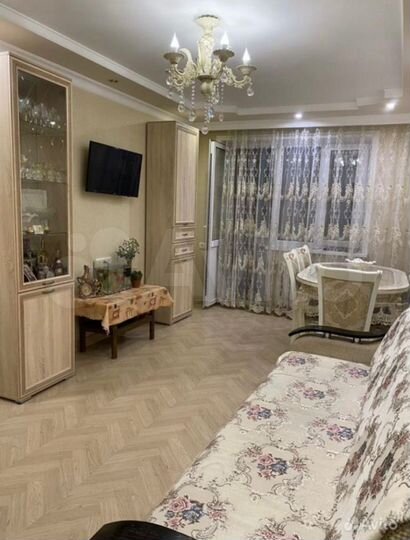 2-к. квартира, 42 м², 3/3 эт.