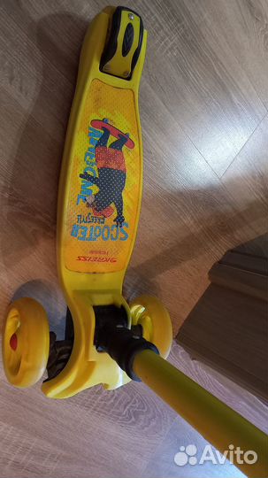 Самокат детский трехколесный