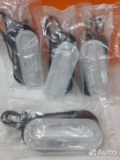 Фонарь габаритный Fristom FT-070 B LED