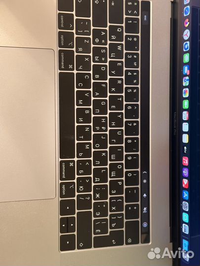 Apple MacBook Pro 15 2018 16 gb touch bar