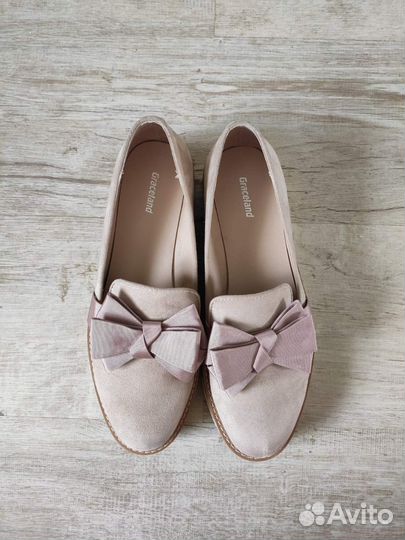 Лоферы женские