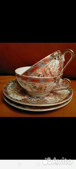 Фарфоровые чайные пары с подставкой. Китай