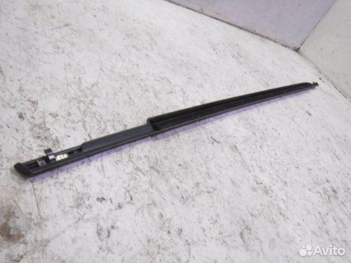 Уплотнитель стекла двери