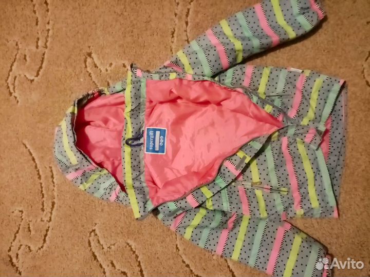 Курточка для девочки на весну