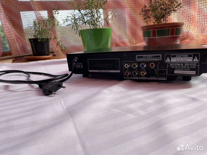 Dvd проигрыватель Supra