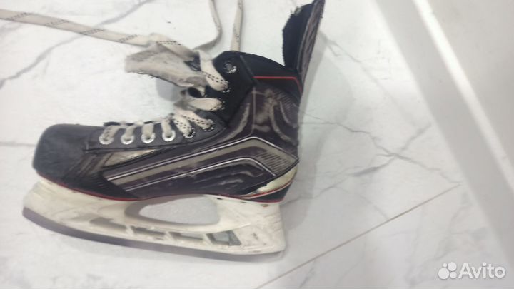 Хоккейные коньки bauer 39 ее