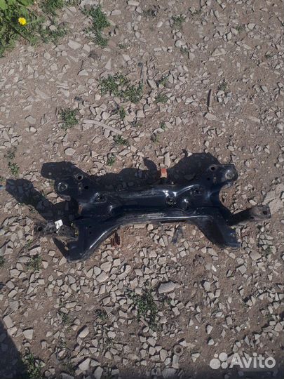 Подрамник двигателя Фольцваген Поло