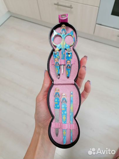 Маникюрный набор Матрёшка, ножницы, щипчики, новое