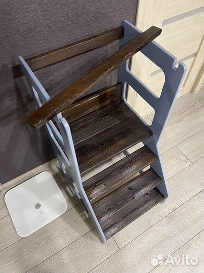 Башня помощника монтессори