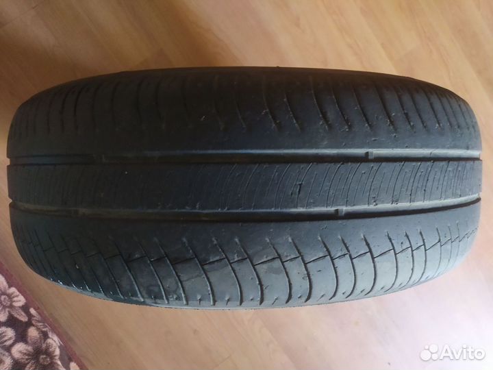 Michelin Radial XSE 215/60 R16