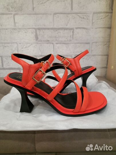 Босоножки женские 37 размер