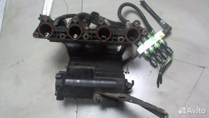 Коллектор впускной Mercedes Vaneo, 2002