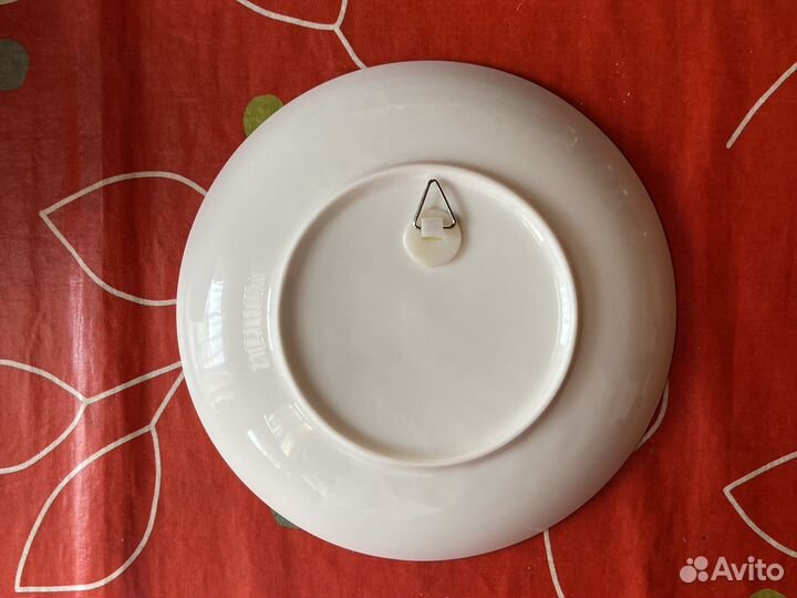 Сувенирные тарелки