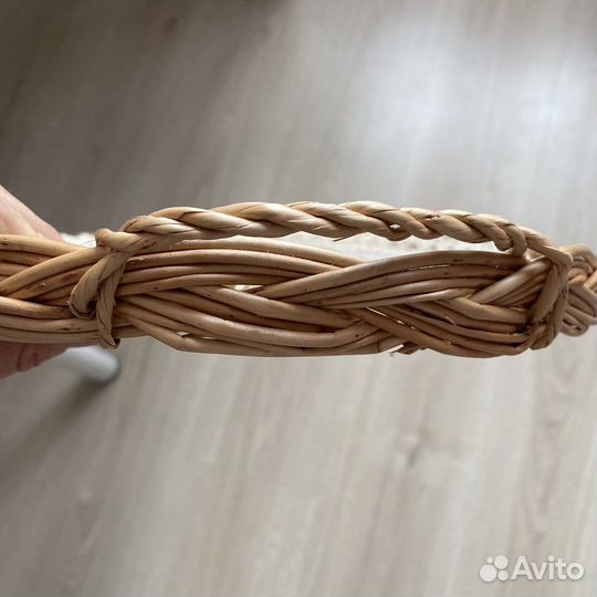 Поднос плетеный