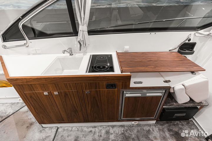 Моторная яхта Grandezza 34 OC