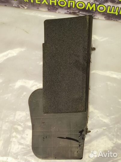 Пыльник радиатора правый FAW V5