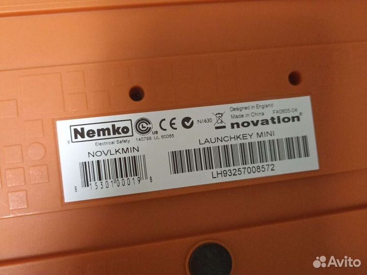 Novation launchkey миди клавиатура usb