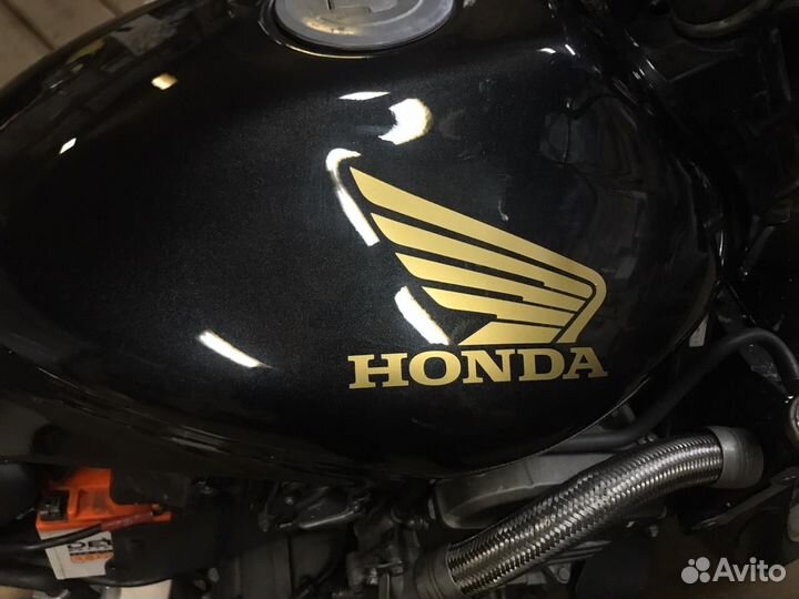 Изготовление наклеек для мотоциклов и транспорта