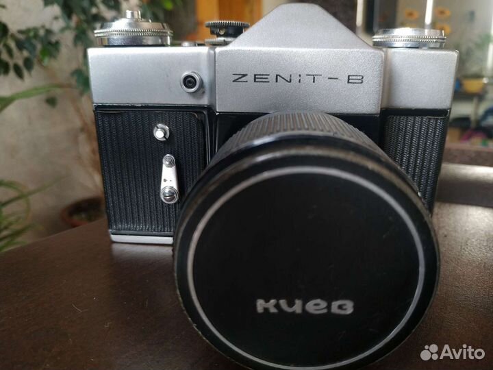 Плёночный фотоаппарат zenit - B