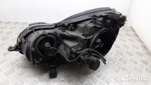 Фара правая mercedes benz E-class W211 (9LV20MU01)