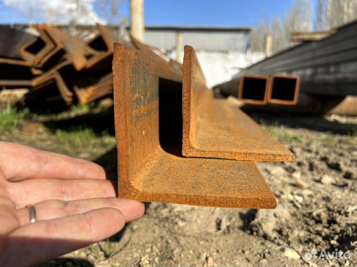 Уголок металлический 75х75