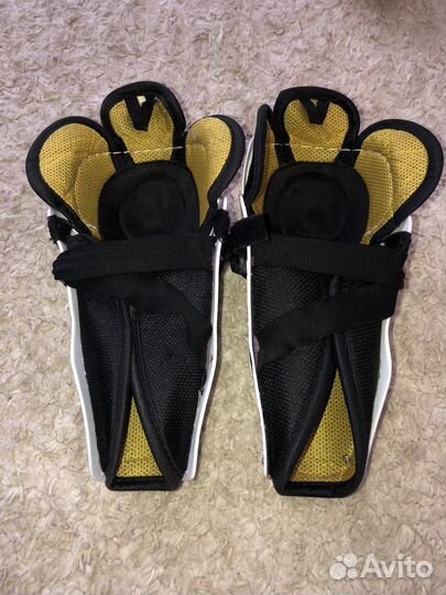 Щитки хоккейные Bauer Supreme 150 Yth 9