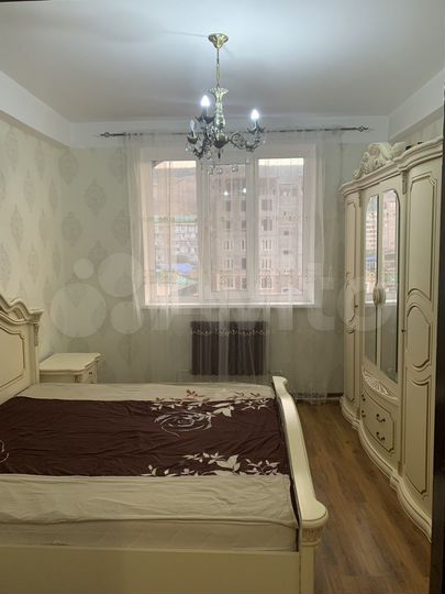 2-к. квартира, 67 м², 9/10 эт.