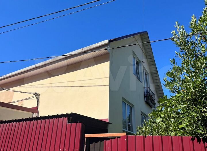 Дом 200 м² на участке 3 сот.