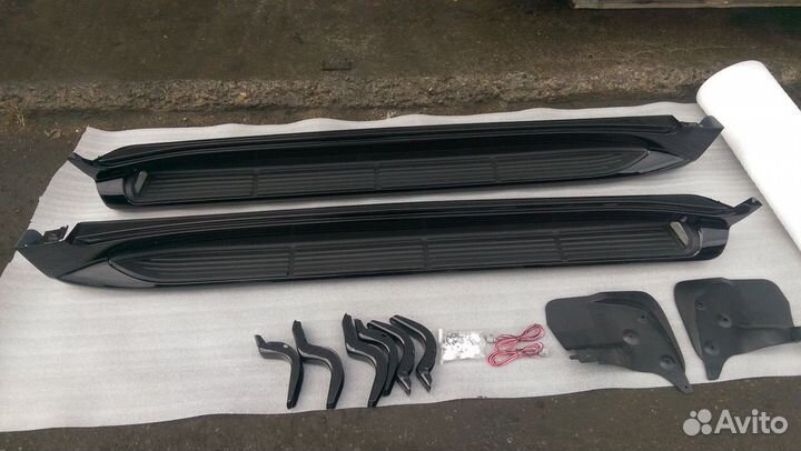 Lexus LX570 Пороги штатные стандартные X7KB3