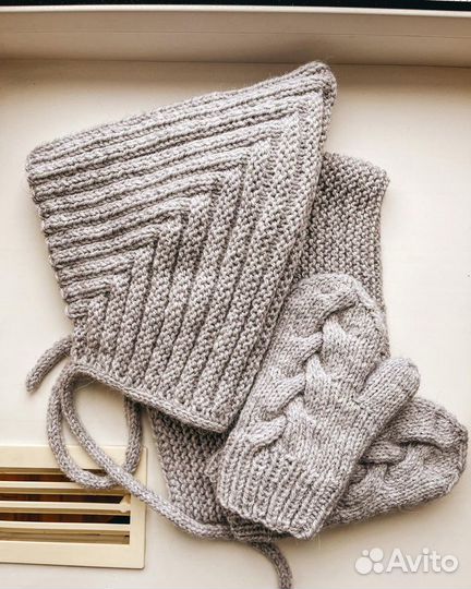 Комплект шапка-эльф, снуд и рукавички