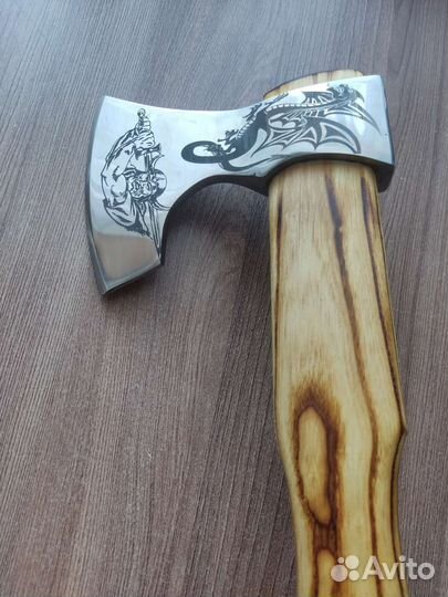 Топор ручной работы с гравировкой