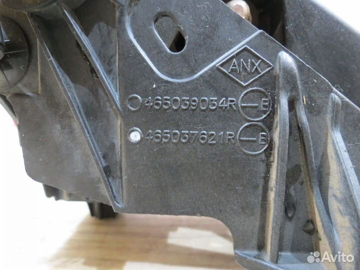 Педаль сцепления LADA Xray