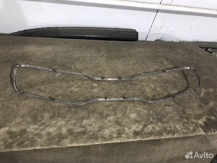 Молдинг решетки радиатора Kia Sportage 4