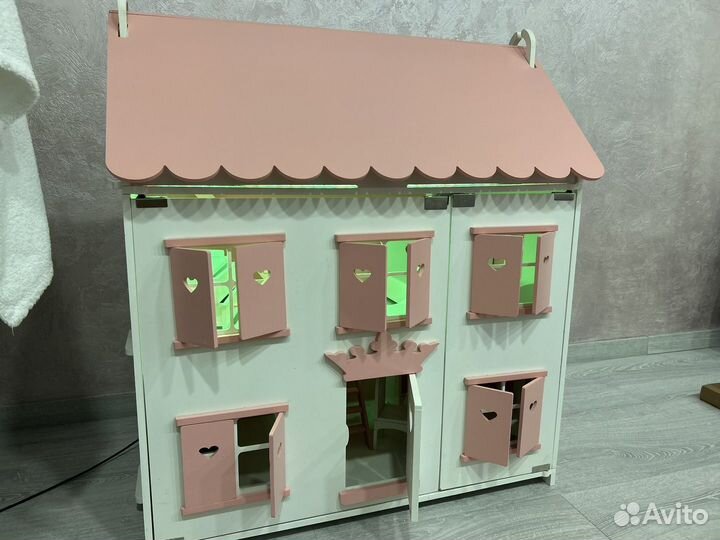 Детский игровой домик из дерева