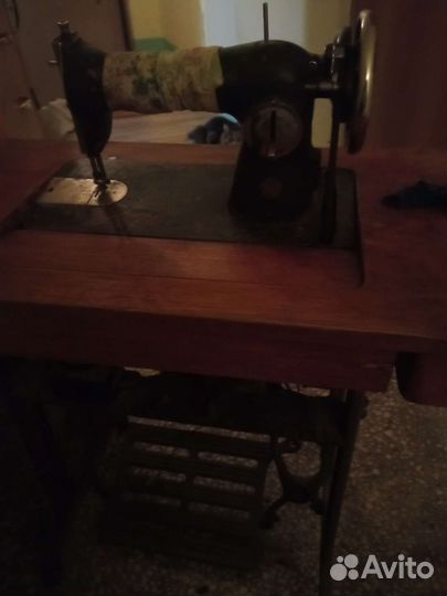 Швейная машина