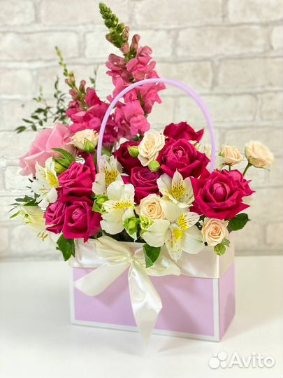 Цветы и букеты с доставкой