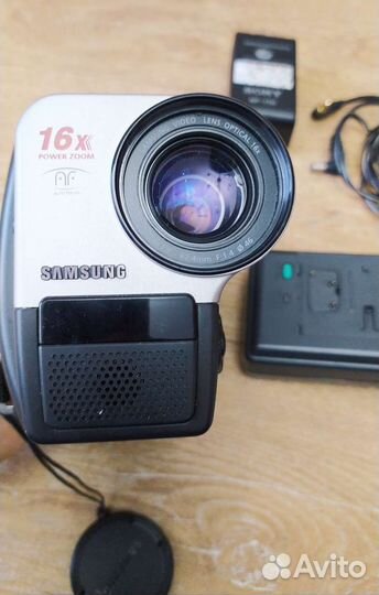 Кассетная видеокамера Samsung VP-A30