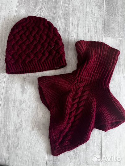 Комплект шапка и манишка