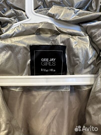 Пуховик для девочки 140