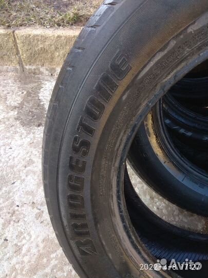 Bridgestone Alenza 001 225/65 R17