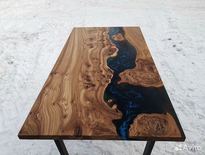 Компьютерный стол из массива, компьютерный стол