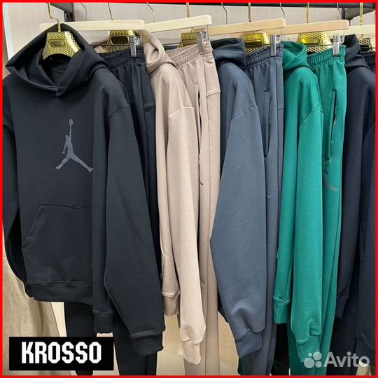 Спортивный костюм мужской новый