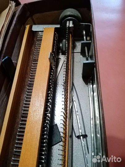 Вязальная машинка