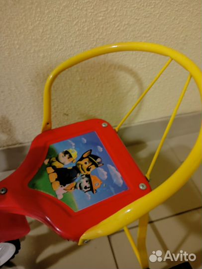 Трехколесный велосипед