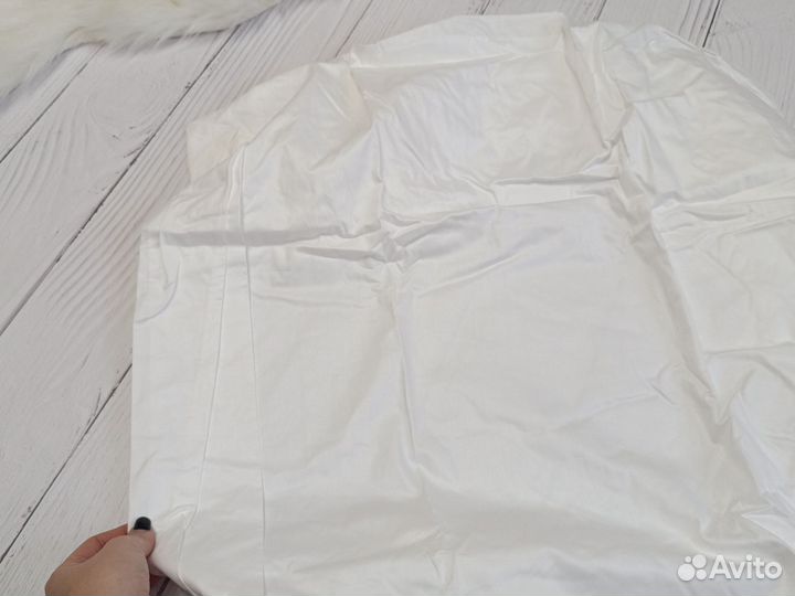 Простынь на резинке новая 160х80