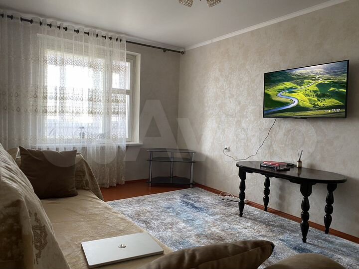 2-к. квартира, 54 м², 3/9 эт.