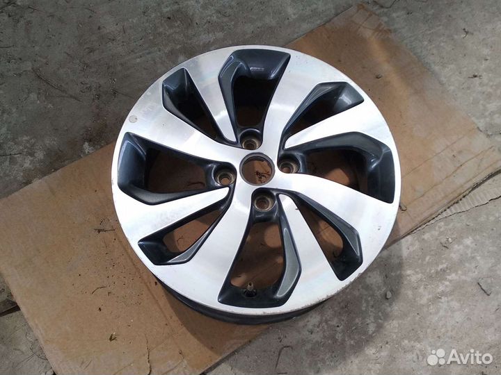 Диск литой r16 Киа Рио