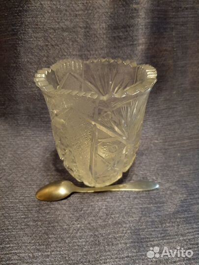 Вазы хрустальные разные