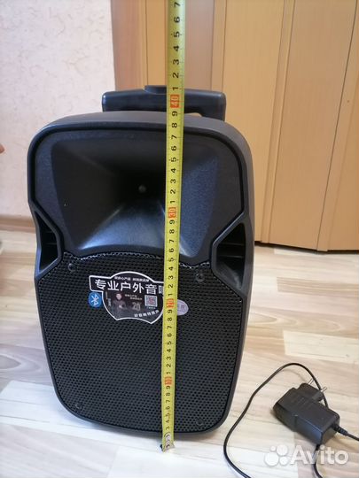 Блютуз колонка с микрофоном